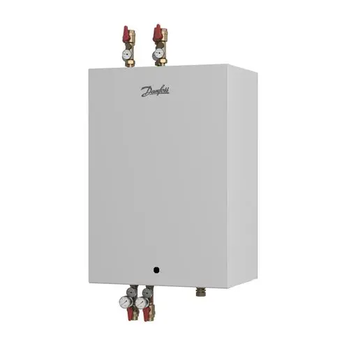 Weißes Gerät mit Danfoss-Logo, ausgestattet mit Ventilen und Manometern für Druckmessung, zur Installation in Heizungs- oder Warmwassersystemen geeignet.